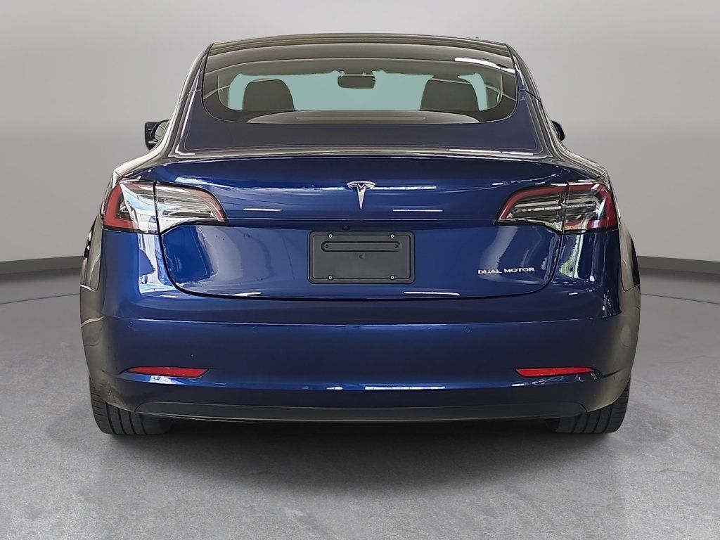 Used 2022 Tesla Model 3 Long Range AWD/4WD image 8