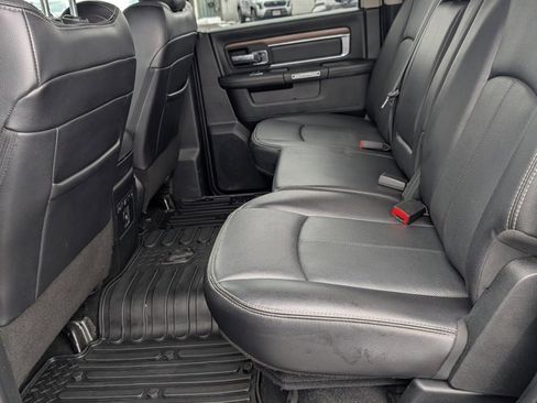 Used 2018 RAM 1500 Laramie w/ Convenience Group image 15