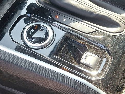 Used 2023 Chevrolet Colorado LT w/ LT Convenience Package image 29