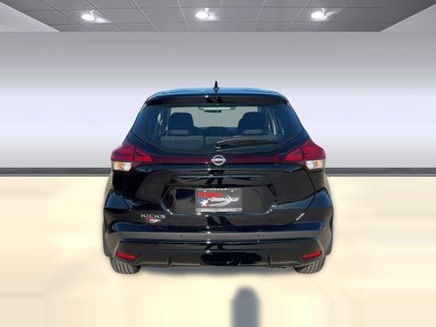 New 2025 Nissan Kicks Play S image 10
