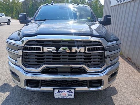 New 2026 RAM 3500 Tradesman AWD/4WD image 10