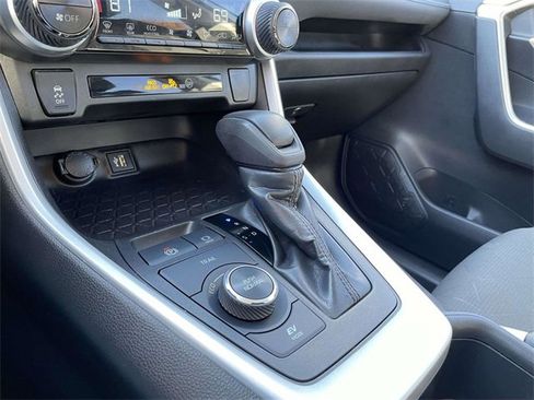 Used 2024 Toyota RAV4 XLE image 30