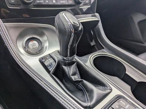 Used 2017 Nissan Maxima SR w/ Midnight Edition image 15
