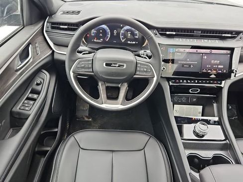 New 2026 Jeep Grand Cherokee L Limited w/ Limited Altitude Package RWD image 12