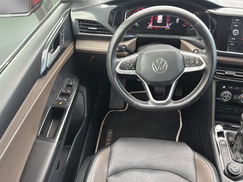 Used 2023 Volkswagen Taos SEL AWD/4WD image 18