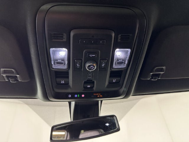 Used 2022 GMC Yukon Denali AWD/4WD image 23