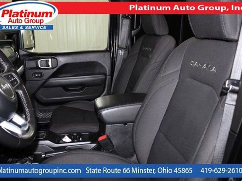 Used 2019 Jeep Wrangler Unlimited Sahara w/ Safety Group image 10