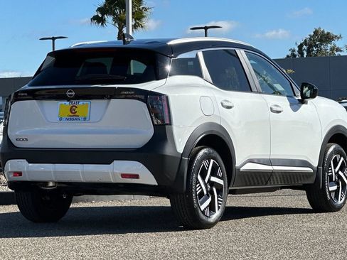 New 2026 Nissan Kicks SV w/ SV Premium Package image 5