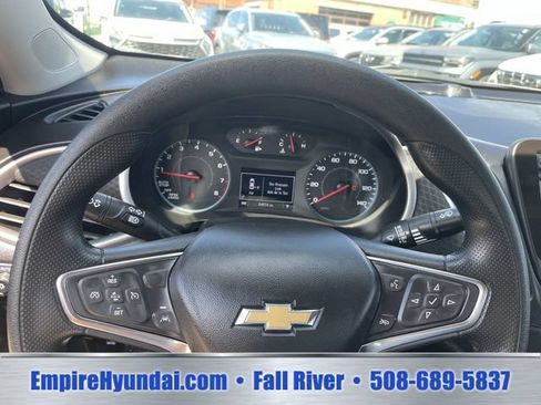 Used 2024 Chevrolet Malibu LT FWD image 29