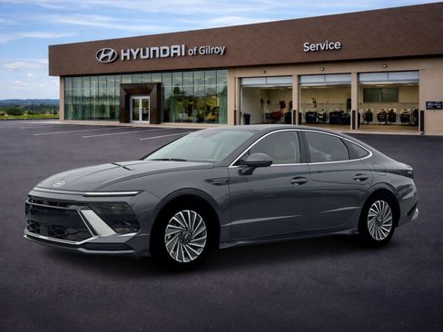 New 2026 Hyundai Sonata Limited FWD image 2