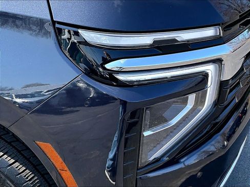 Used 2025 Chevrolet Tahoe LS image 33