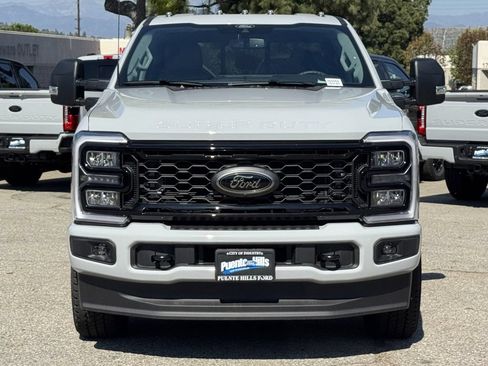 Used 2026 Ford F250 XLT w/ XLT Premium Package AWD/4WD image 2