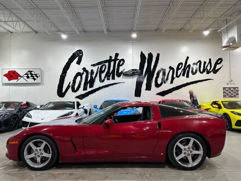 Used 2008 Chevrolet Corvette Coupe w/ Preferred Equipment Group RWD image 2