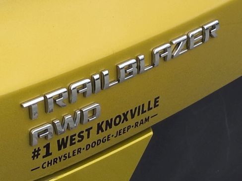 Used 2023 Chevrolet TrailBlazer ACTIV w/ Sun and Liftgate Package AWD/4WD image 13