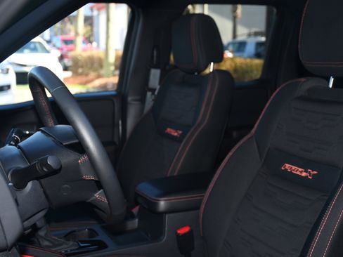 Used 2025 Nissan Frontier Pro-X w/ Tow Package image 11