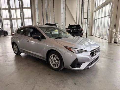 Used 2024 Subaru Impreza 2.0i image 1