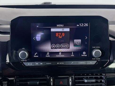 Used 2025 Nissan Pathfinder SV image 21