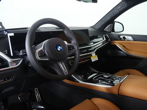 Used 2027 BMW X7 xDrive40i w/ Executive Package AWD/4WD image 12