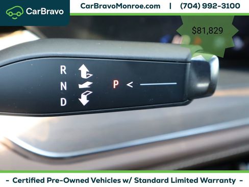 Certified 2025 Chevrolet Suburban High Country AWD/4WD image 37