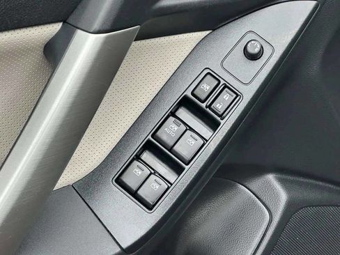 Used 2015 Subaru Forester 2.5i Limited image 27