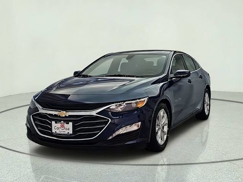Used 2019 Chevrolet Malibu LT FWD image 2