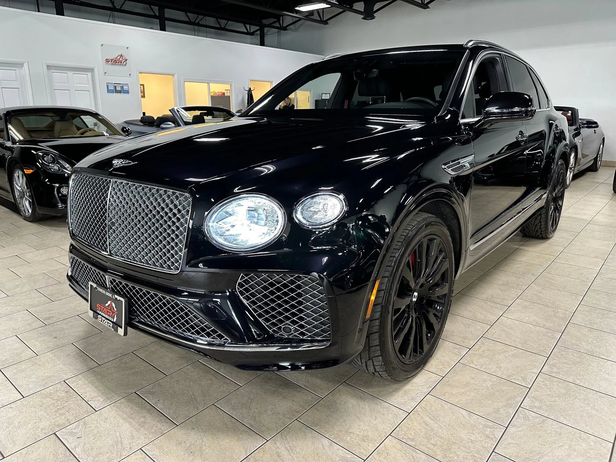 Used 2021 Bentley Bentayga AWD/4WD image 9