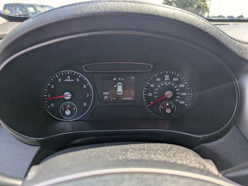 Used 2019 Kia Sorento AWD w/ LX Convenience Package image 16