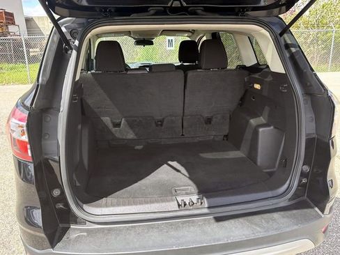 Used 2018 Ford Escape SE w/ SE Sync 3 Package FWD image 12