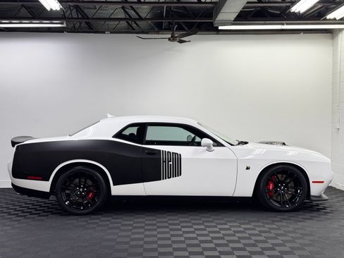 Used 2021 Dodge Challenger R/T Scat Pack w/ Shaker Package RWD image 4