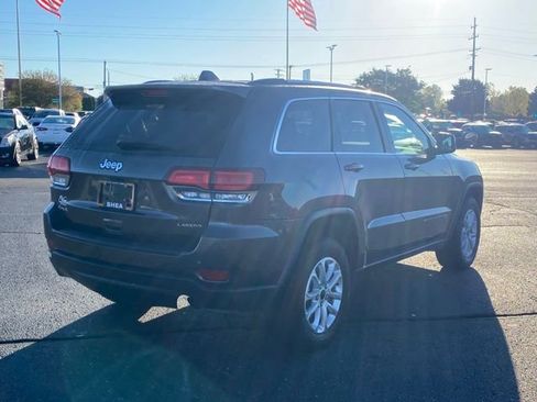 Used 2021 Jeep Grand Cherokee Laredo w/ Security & Convenience Group image 4
