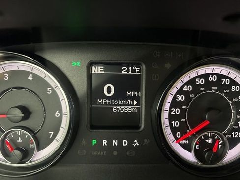 Used 2019 RAM 1500 Classic Warlock image 32