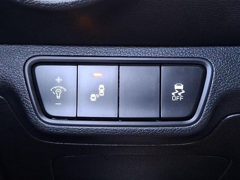 Used 2023 Kia Forte LXS w/ LXS Technology Package FWD image 24