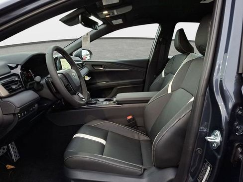 New 2026 Toyota Camry SE w/ Convenience Package AWD/4WD image 8