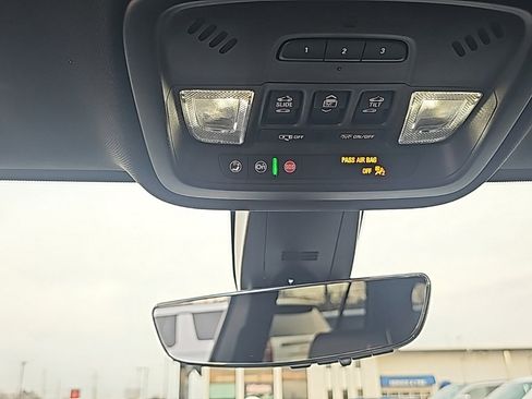 Certified 2023 Chevrolet Traverse Premier w/ Redline Edition image 29