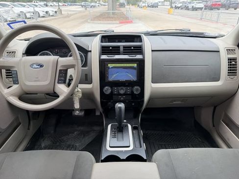 Used 2011 Ford Escape XLS w/ 101A Rapid Spec Order Code FWD image 24