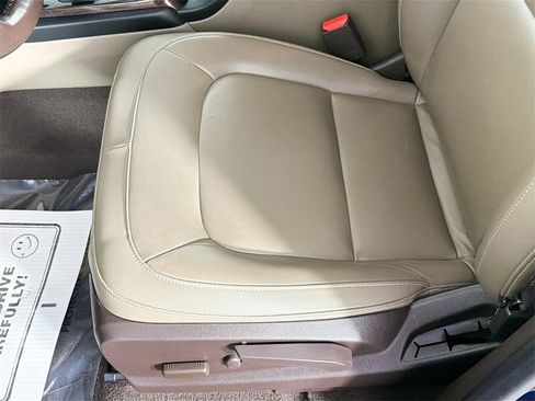 Used 2020 GMC Canyon SLT image 18