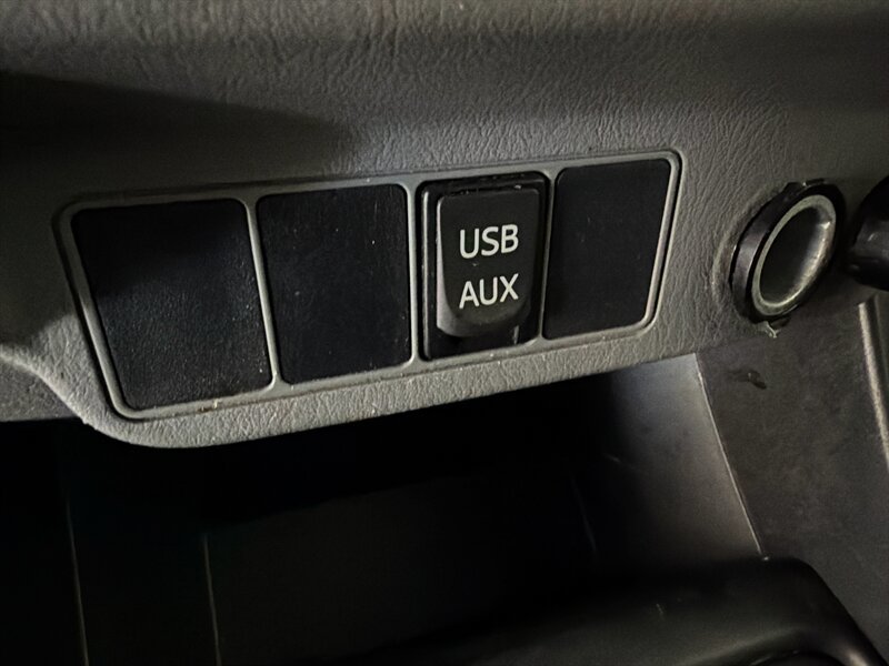 Used 2015 Toyota Tacoma PreRunner w/ TRD Off-Road Package RWD image 16