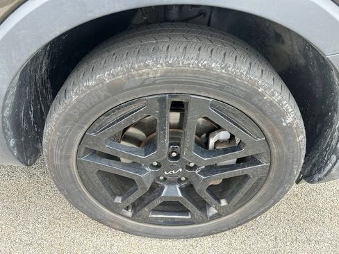 Certified 2024 Kia Telluride EX X-Line AWD/4WD image 11