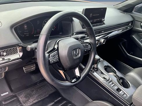 Used 2025 Honda Civic Sport image 17