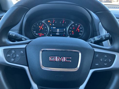 Used 2024 GMC Terrain SLE image 15