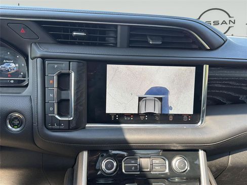 Used 2023 GMC Yukon XL Denali w/ Denali Reserve Package AWD/4WD image 19
