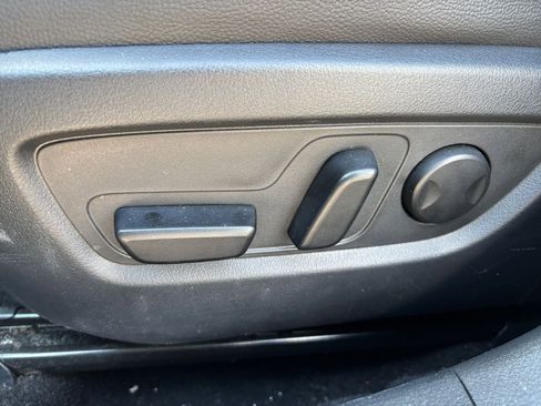 Used 2025 MAZDA CX-50 AWD 2.5 S w/ Preferred Package image 22