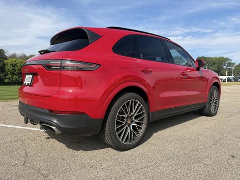 Used 2021 Porsche Cayenne AWD/4WD image 33