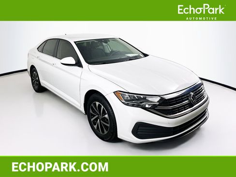 Used 2024 Volkswagen Jetta S image 1