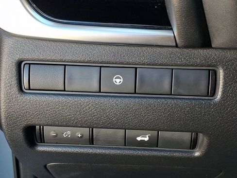 Used 2023 Nissan Rogue SL w/ SL Premium Package image 26