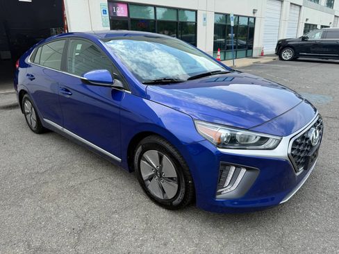 Used 2022 Hyundai Ioniq SE FWD image 8