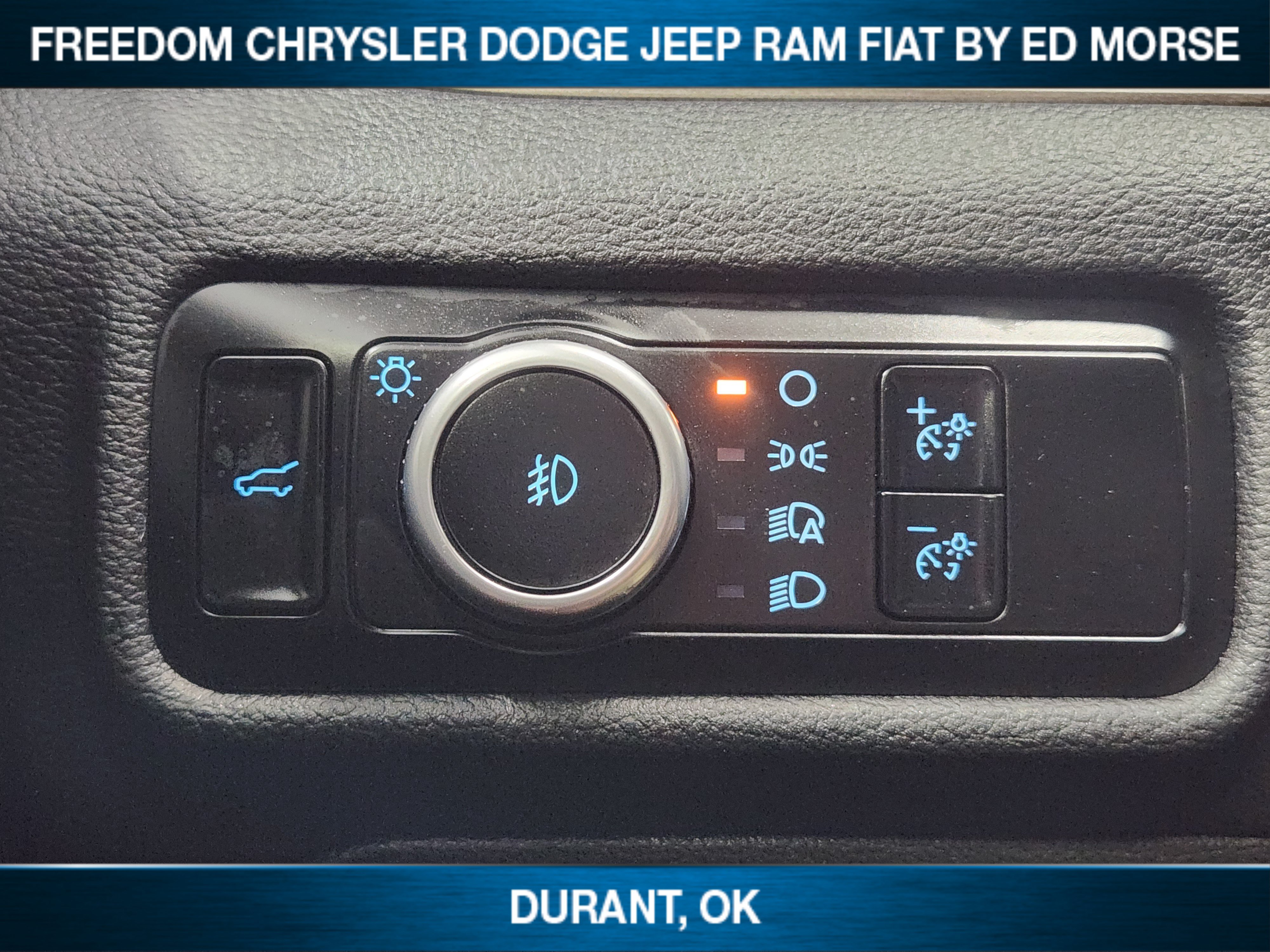 Used 2024 Ford Explorer Limited AWD/4WD image 17