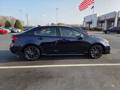 Used 2025 Toyota Corolla SE image 12