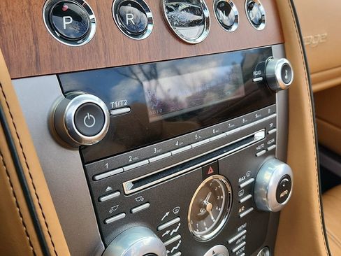 Used 2012 Aston Martin Virage Volante image 17