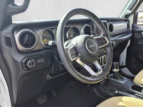 Used 2020 Jeep Gladiator Sport w/ Quick Order Package 24S AWD/4WD image 5